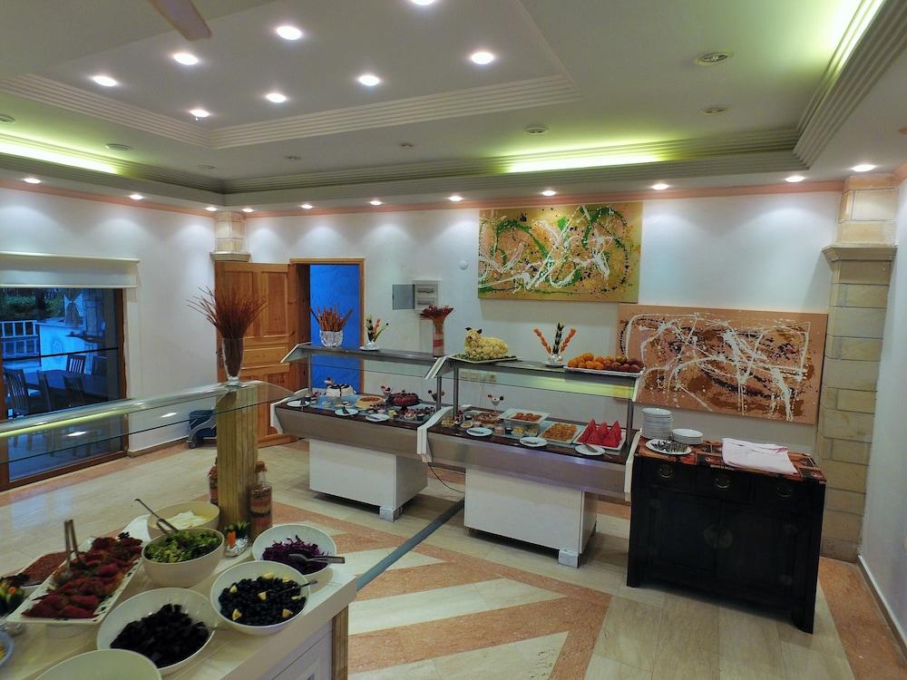 Tiana Beach Resort Turgutreis Exterior foto